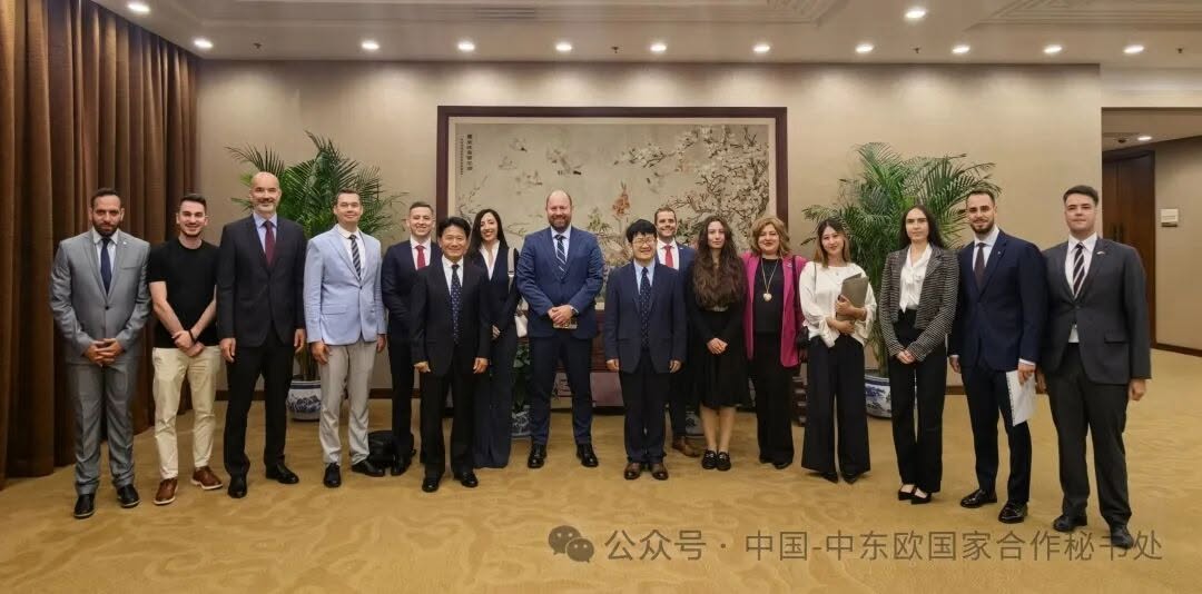 Kína–KKE ifjúsági delegáció Pekingben